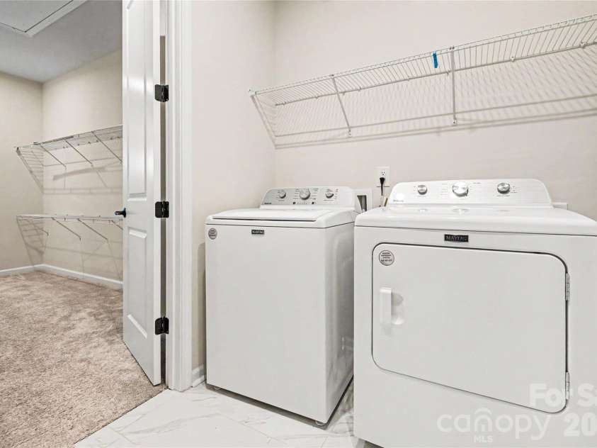 908 Kinsey Alley, Charlotte, NC 28217.  MLS# CAR4383073, YatesRealty ID 23693. 