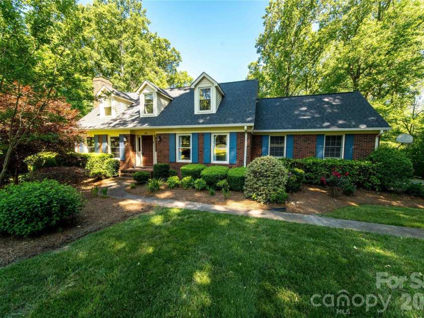 120 Regency Road, Salisbury, NC 28147.  MLS# CAR4384028, YatesRealty ID 23695. 
