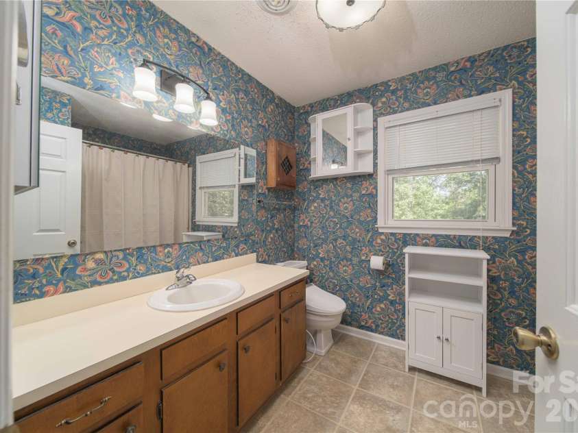 120 Regency Road, Salisbury, NC 28147.  MLS# CAR4384028, YatesRealty ID 23695. 