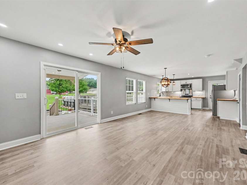 1001 Noles Drive, Mount Holly, NC 28120.  MLS# CAR4398647, YatesRealty ID 23696. 