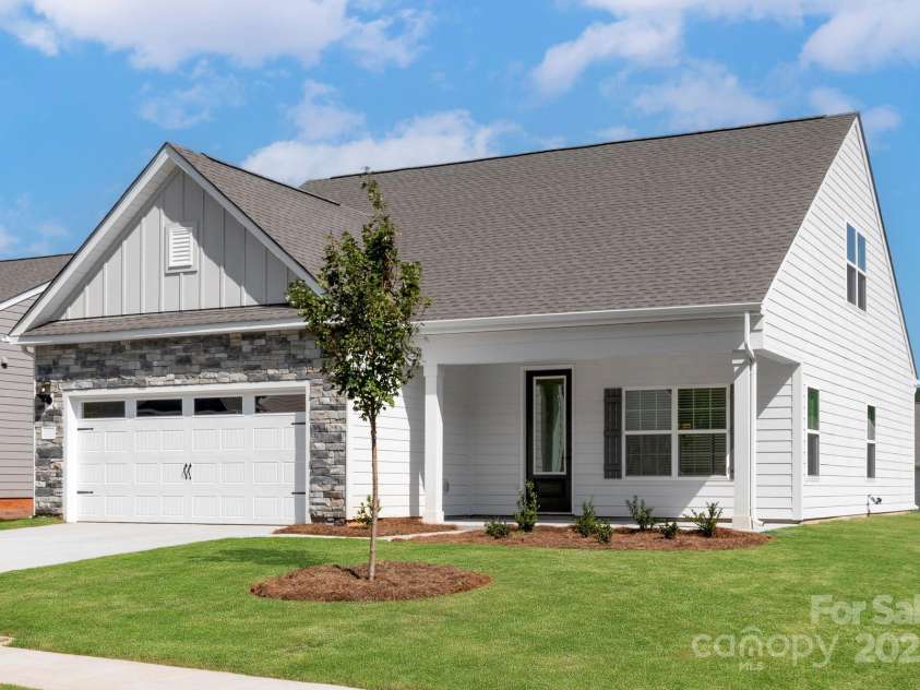 124 Rills Crossing Way, Troutman, NC 28166.  MLS# CAR4277669, YatesRealty ID 23696. 