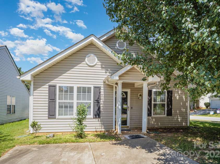 1623 Forest Stream Court, Charlotte, NC 28213.  MLS# CAR4296552, YatesRealty ID 237. 