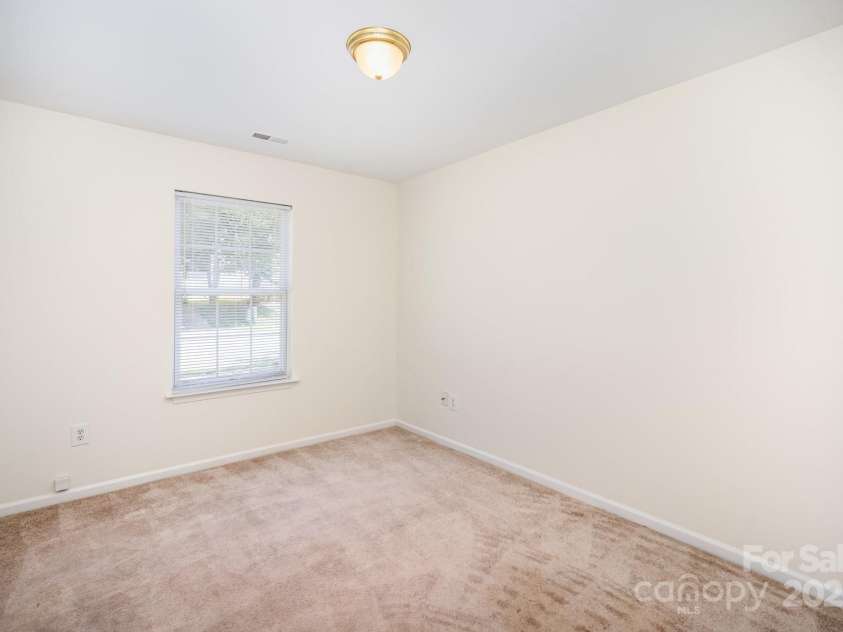 1623 Forest Stream Court, Charlotte, NC 28213.  MLS# CAR4296552, YatesRealty ID 237. 