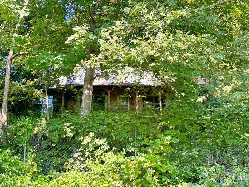 324 Buzzards Roost Road, Cullowhee, NC 28723.  MLS# CAR4073745, YatesRealty ID 2370. 