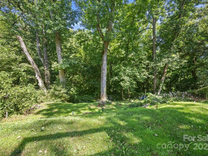 315 Fairfax Avenue, Asheville, NC 28806.  MLS# CAR4275868, YatesRealty ID 23703. 