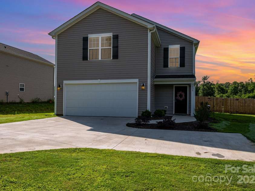 1026 Baileys Chapel Road, Advance, NC 27006.  MLS# CAR4277782, YatesRealty ID 23706. 