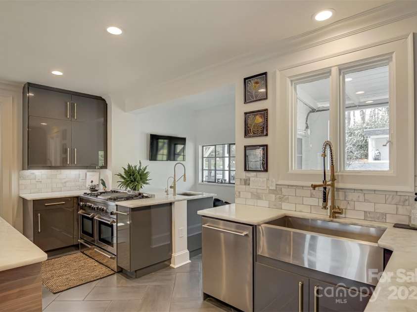 3306 Gaston Road, Greensboro, NC 27407.  MLS# CAR4277780, YatesRealty ID 23707. 