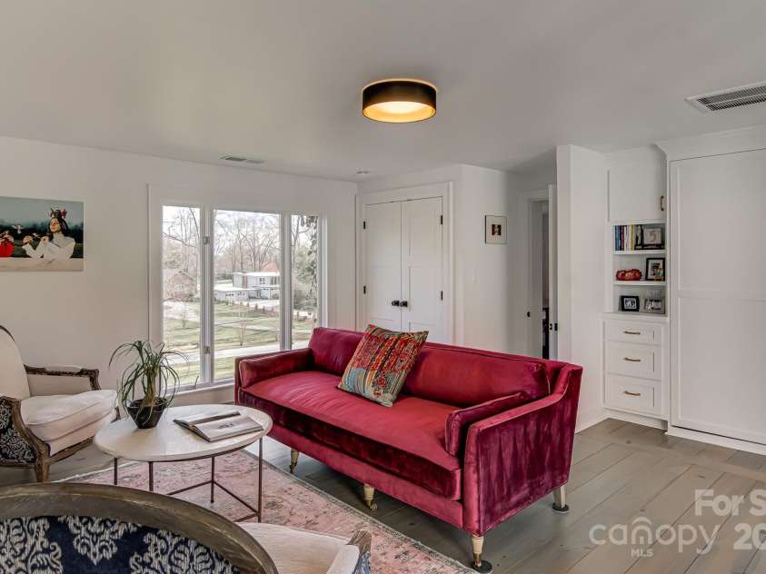 3306 Gaston Road, Greensboro, NC 27407.  MLS# CAR4277780, YatesRealty ID 23707. 