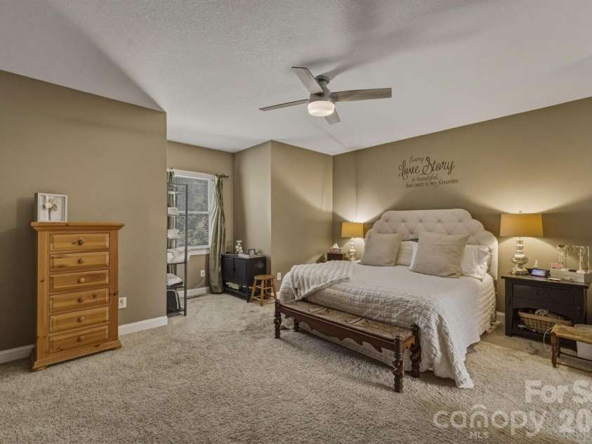 405 Golfview Court, Lenoir, NC 28645.  MLS# CAR4359558, YatesRealty ID 23707. 