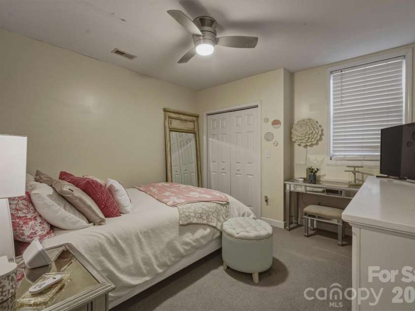 405 Golfview Court, Lenoir, NC 28645.  MLS# CAR4359558, YatesRealty ID 23707. 