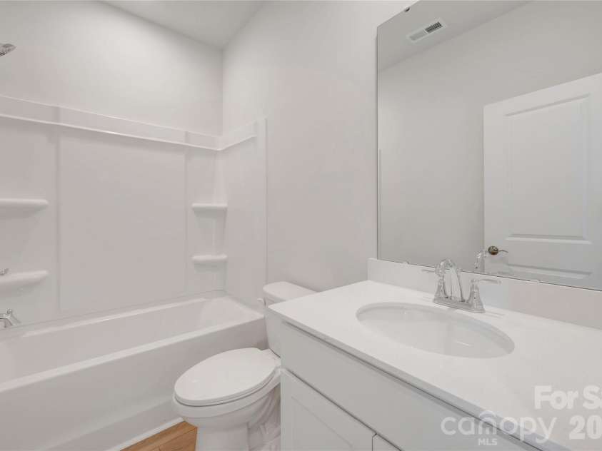 6326 Haller Street, Charlotte, NC 28227.  MLS# CAR4384192, YatesRealty ID 23709. Secondary Bathroom