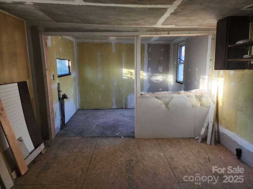 107 Bradley Street, Asheville, NC 28806.  MLS# CAR4317817, YatesRealty ID 2371. 