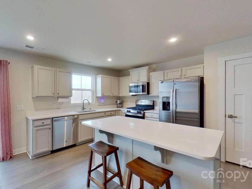 4209 Jones Creek Lane, Charlotte, NC 28215.  MLS# CAR4220654, YatesRealty ID 2371. 