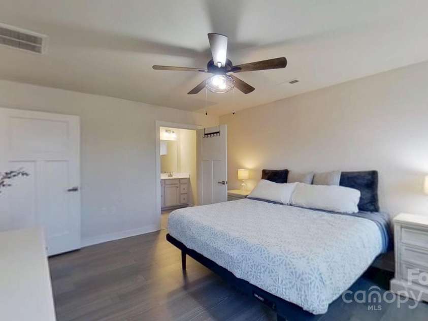 4209 Jones Creek Lane, Charlotte, NC 28215.  MLS# CAR4220654, YatesRealty ID 2371. 