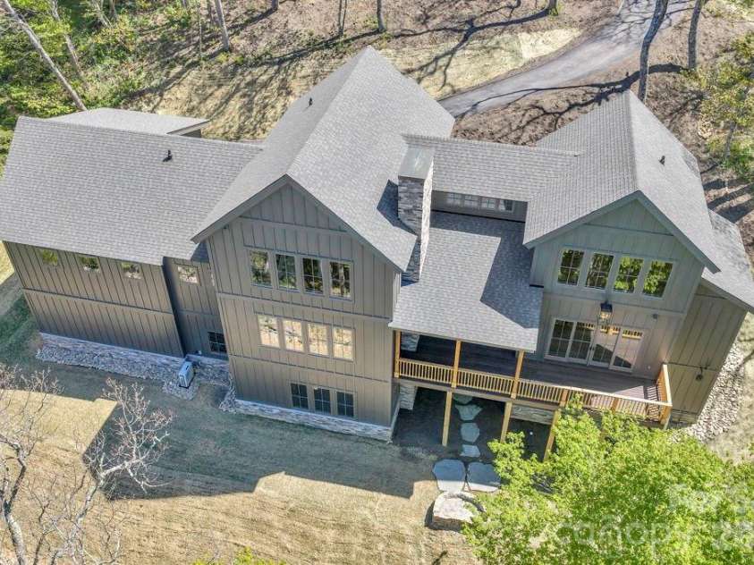 536 Boone Ridge Lane, Boone, NC 28607.  MLS# CAR4381577, YatesRealty ID 23712. 