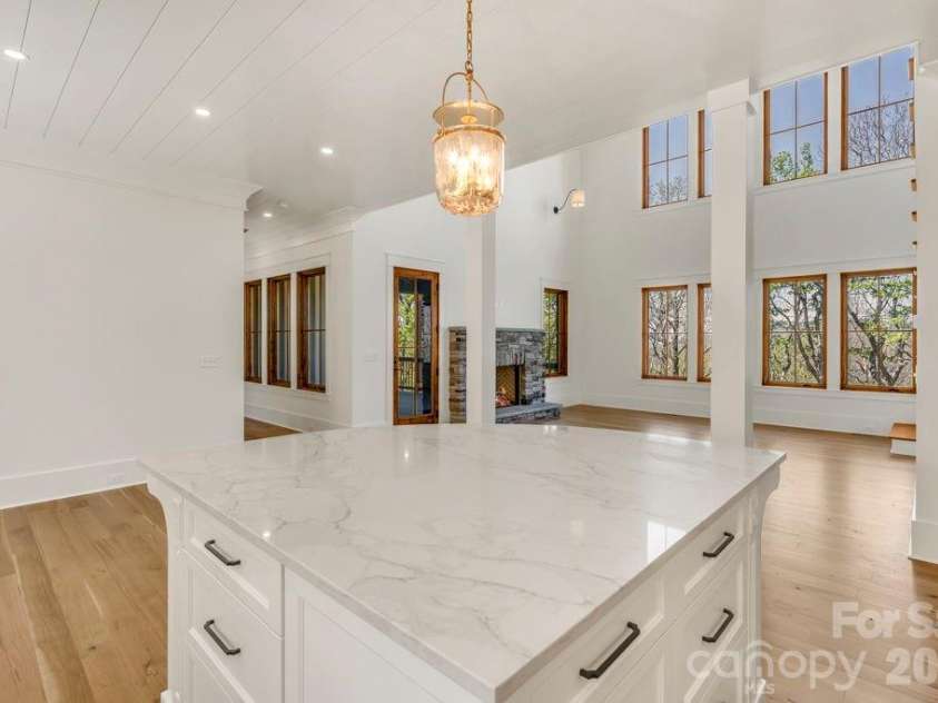 536 Boone Ridge Lane, Boone, NC 28607.  MLS# CAR4381577, YatesRealty ID 23712. 