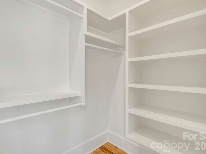 536 Boone Ridge Lane, Boone, NC 28607.  MLS# CAR4381577, YatesRealty ID 23712. Upper-level bedroom suite 1