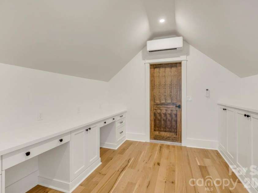 536 Boone Ridge Lane, Boone, NC 28607.  MLS# CAR4381577, YatesRealty ID 23712. Upper-level office