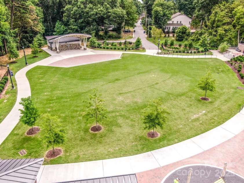 332 Cassidy Lane, Mooresville, NC 28115.  MLS# CAR4277736, YatesRealty ID 23714. 