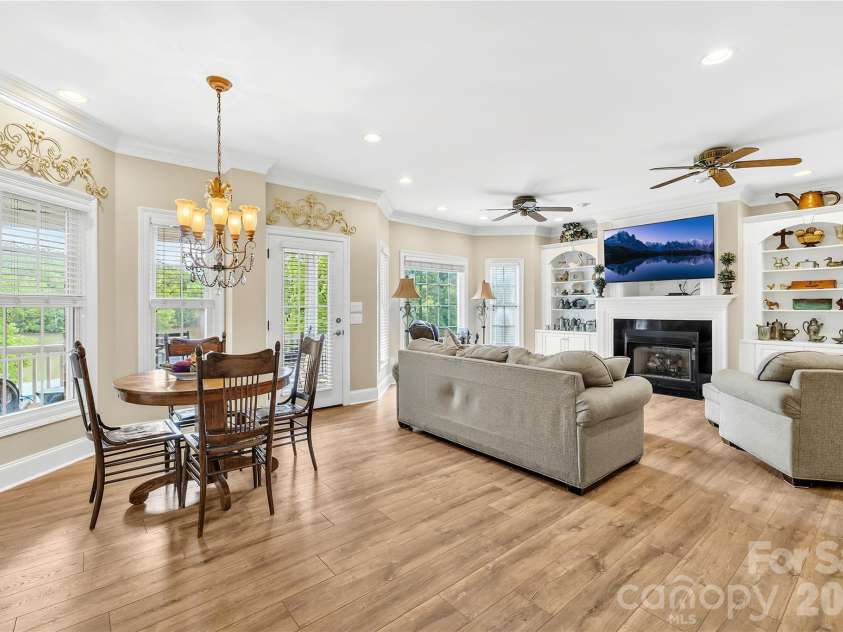 569 Living Waters Drive, Great Falls, SC 29055.  MLS# CAR4384233, YatesRealty ID 23715. 