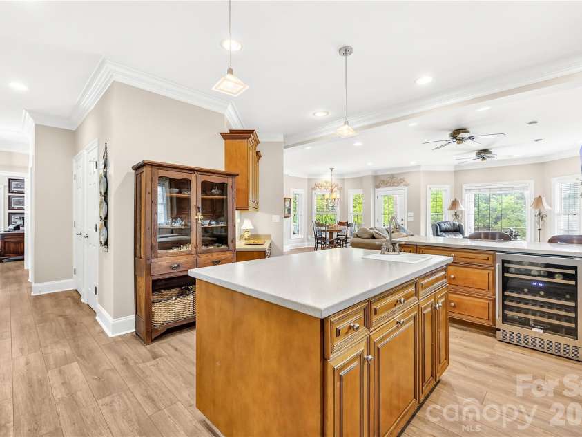 569 Living Waters Drive, Great Falls, SC 29055.  MLS# CAR4384233, YatesRealty ID 23715. 