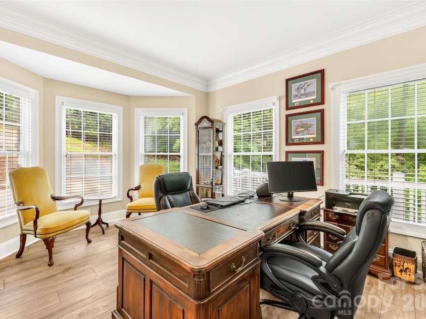 569 Living Waters Drive, Great Falls, SC 29055.  MLS# CAR4384233, YatesRealty ID 23715. 