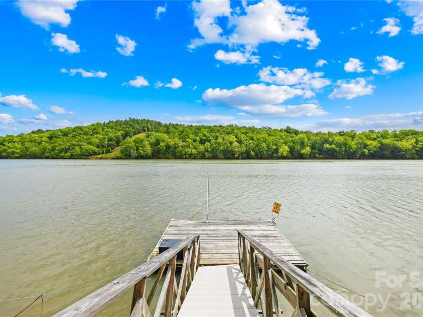 569 Living Waters Drive, Great Falls, SC 29055.  MLS# CAR4384233, YatesRealty ID 23715. 