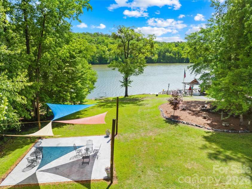 569 Living Waters Drive, Great Falls, SC 29055.  MLS# CAR4384233, YatesRealty ID 23715. 