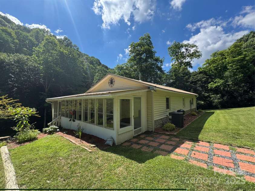 321 Skin Camp Creek Road, Todd, NC 28684.  MLS# CAR4277539, YatesRealty ID 23716. 