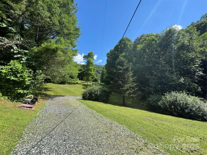 321 Skin Camp Creek Road, Todd, NC 28684.  MLS# CAR4277539, YatesRealty ID 23716. 