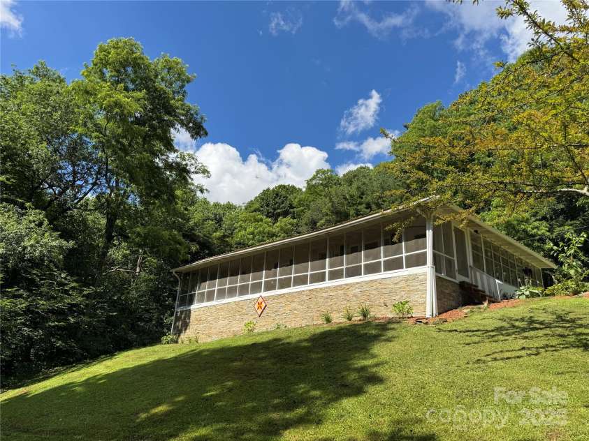 321 Skin Camp Creek Road, Todd, NC 28684.  MLS# CAR4277539, YatesRealty ID 23716. 