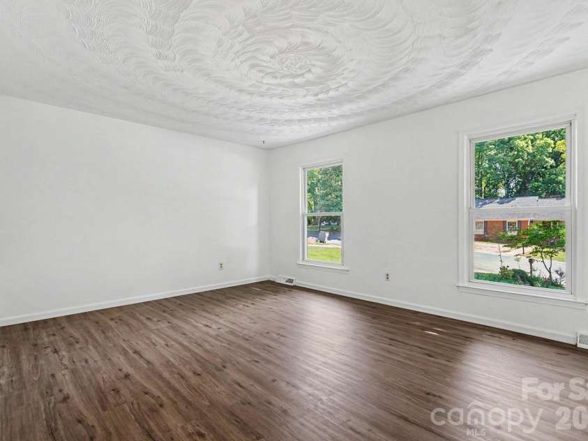3601 Cross Winds Road, Charlotte, NC 28227.  MLS# CAR4384249, YatesRealty ID 23716. 