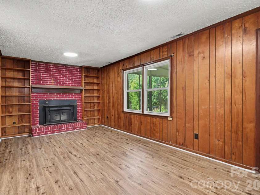 3601 Cross Winds Road, Charlotte, NC 28227.  MLS# CAR4384249, YatesRealty ID 23716. 