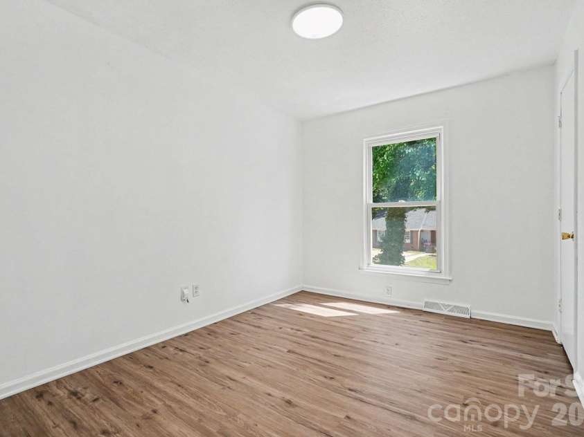 3601 Cross Winds Road, Charlotte, NC 28227.  MLS# CAR4384249, YatesRealty ID 23716. 