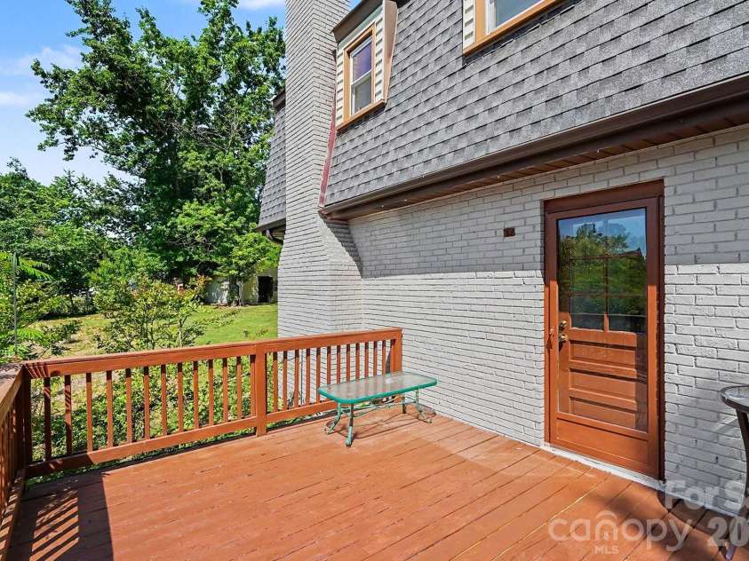 3601 Cross Winds Road, Charlotte, NC 28227.  MLS# CAR4384249, YatesRealty ID 23716. 