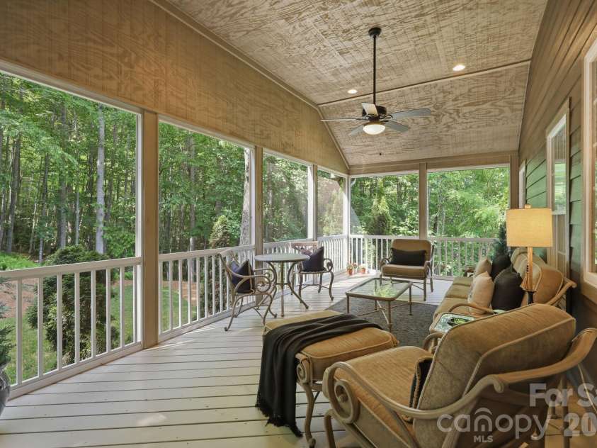 43 Smokemont Drive, Arden, NC 28704.  MLS# CAR4383229, YatesRealty ID 23718. 