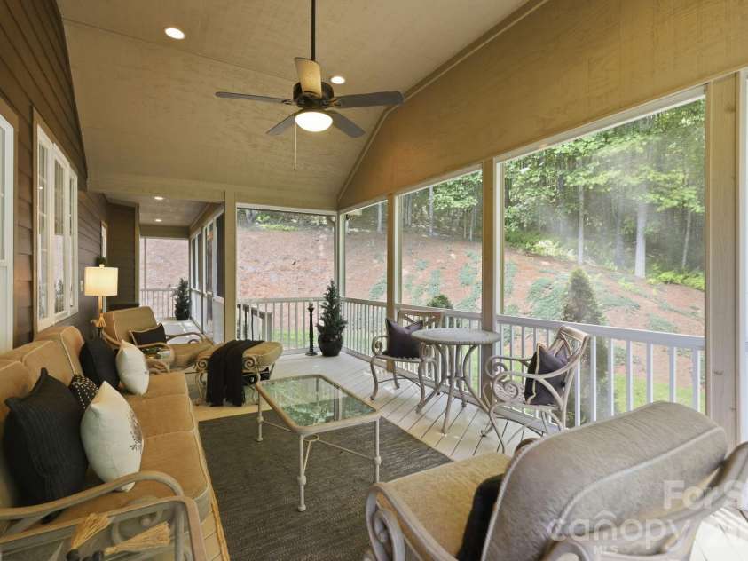 43 Smokemont Drive, Arden, NC 28704.  MLS# CAR4383229, YatesRealty ID 23718. 