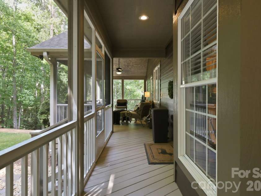 43 Smokemont Drive, Arden, NC 28704.  MLS# CAR4383229, YatesRealty ID 23718. 