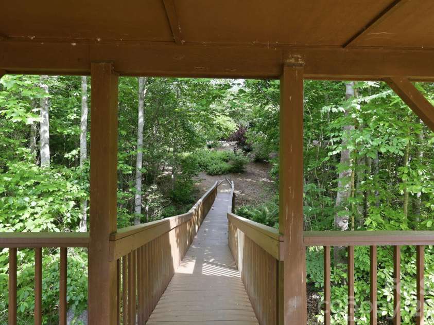43 Smokemont Drive, Arden, NC 28704.  MLS# CAR4383229, YatesRealty ID 23718. 