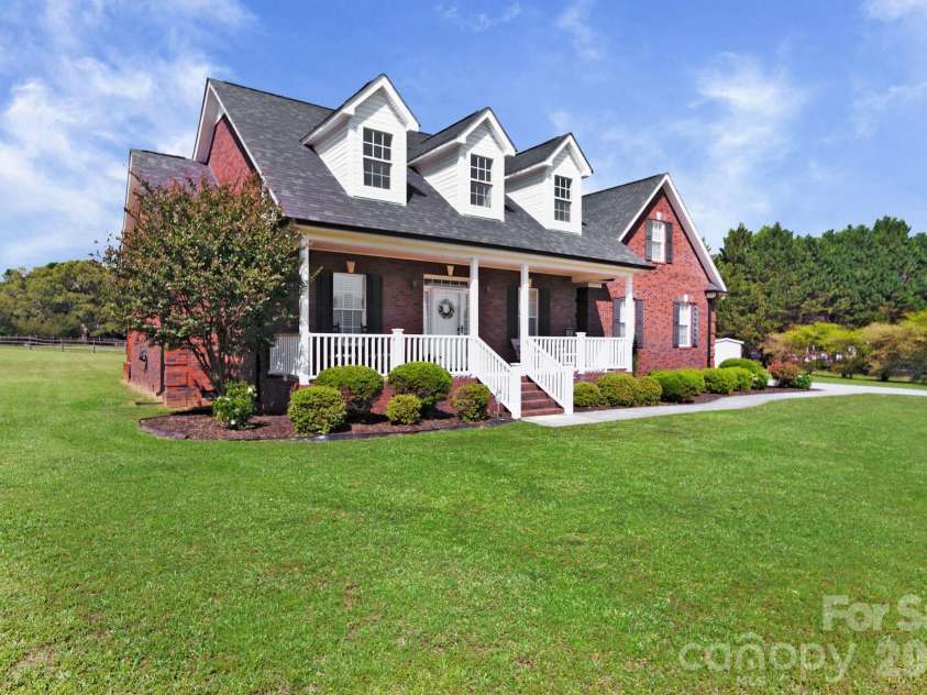 2318 Cardinal Ridge Lane, Wingate, NC 28174.  MLS# CAR4383638, YatesRealty ID 23719. 