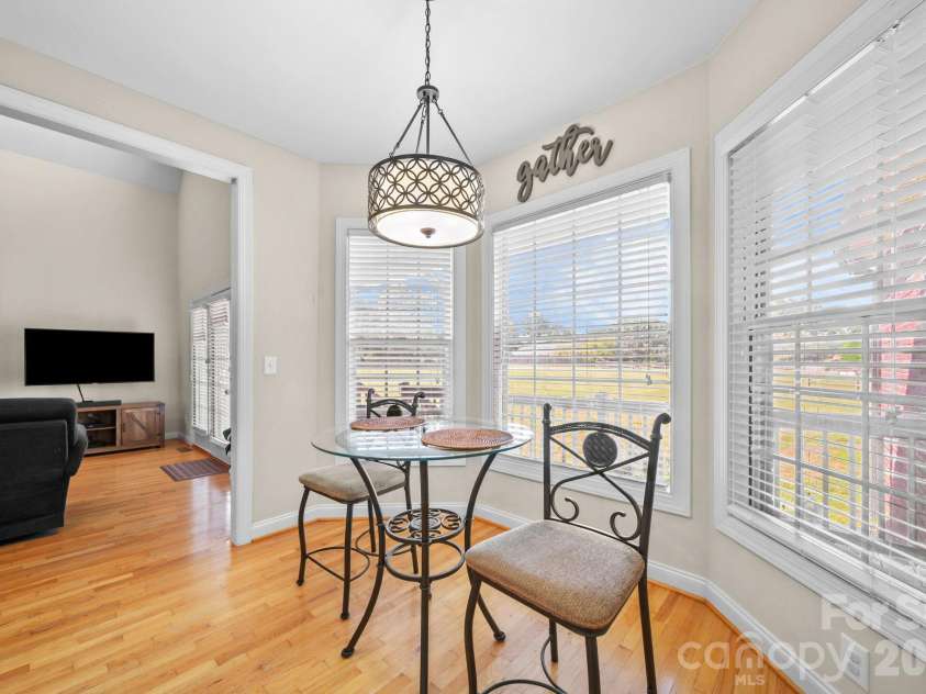 2318 Cardinal Ridge Lane, Wingate, NC 28174.  MLS# CAR4383638, YatesRealty ID 23719. Breakfast Nook
