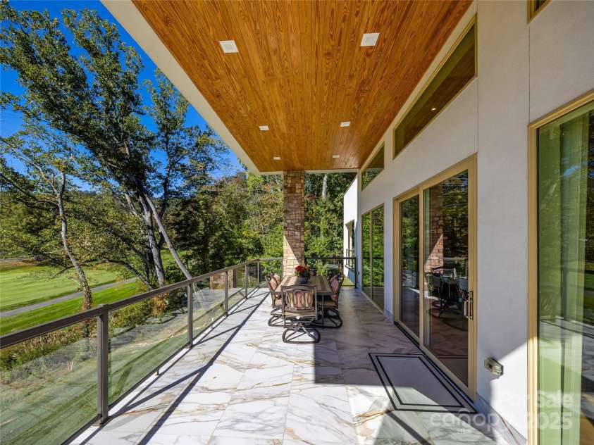 123 Wembley Road, Asheville, NC 28804.  MLS# CAR4315690, YatesRealty ID 2372. 