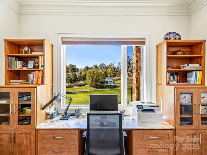 123 Wembley Road, Asheville, NC 28804.  MLS# CAR4315690, YatesRealty ID 2372. 