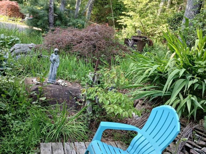 1694 Humpback Mountain Road, Spruce Pine, NC 28777.  MLS# CAR4350699, YatesRealty ID 2372. 