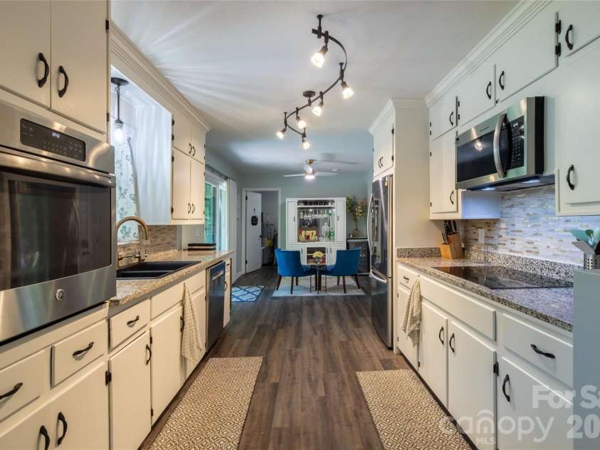 65 Poppy Lane, Cullowhee, NC 28723.  MLS# CAR4384117, YatesRealty ID 23722. 
