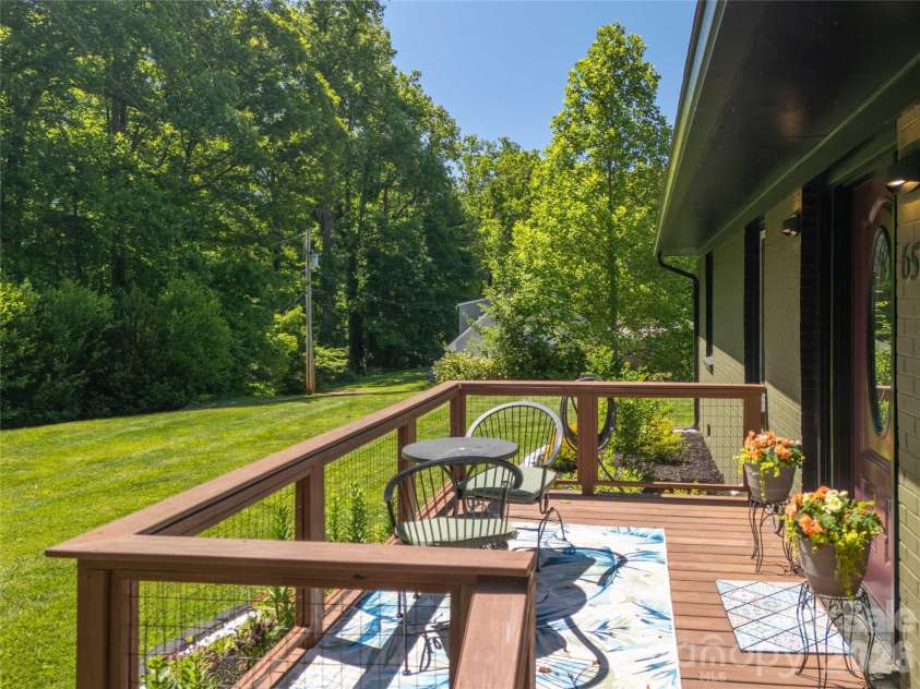 65 Poppy Lane, Cullowhee, NC 28723.  MLS# CAR4384117, YatesRealty ID 23722. 