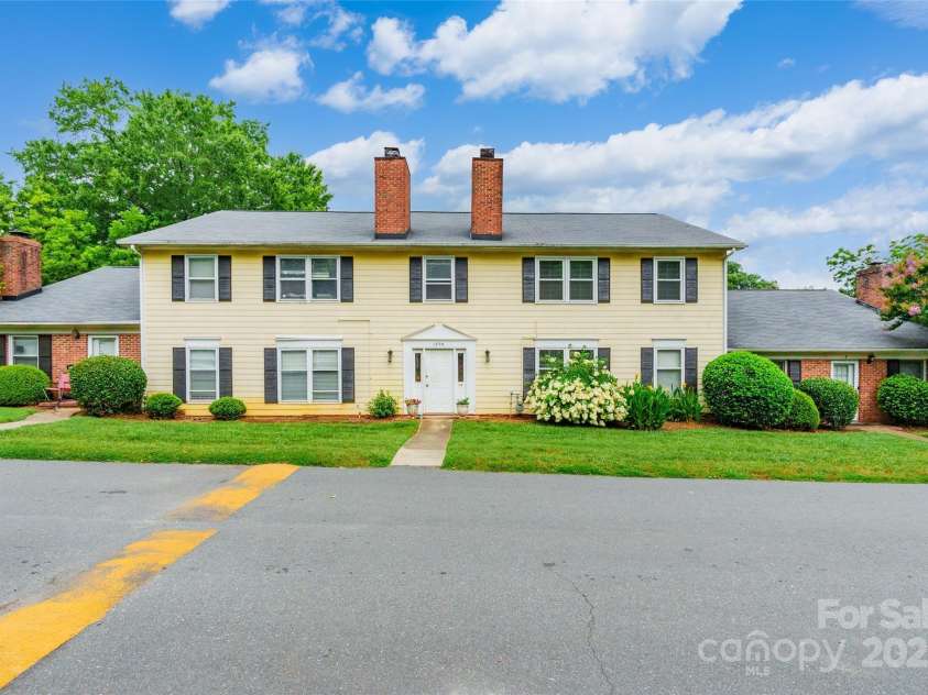 1806 Ebenezer Road, Rock Hill, SC 29732.  MLS# CAR4277894, YatesRealty ID 23724. 