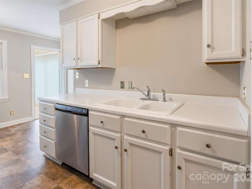 1806 Ebenezer Road, Rock Hill, SC 29732.  MLS# CAR4277894, YatesRealty ID 23724. 