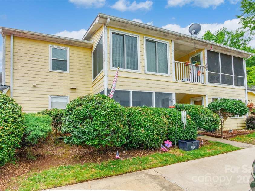 1806 Ebenezer Road, Rock Hill, SC 29732.  MLS# CAR4277894, YatesRealty ID 23724. 