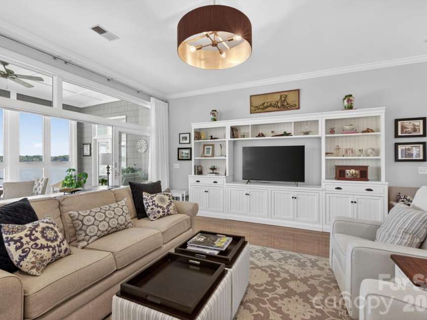 703 Lake Club Drive, Rock Hill, SC 29732.  MLS# CAR4383787, YatesRealty ID 23725. 